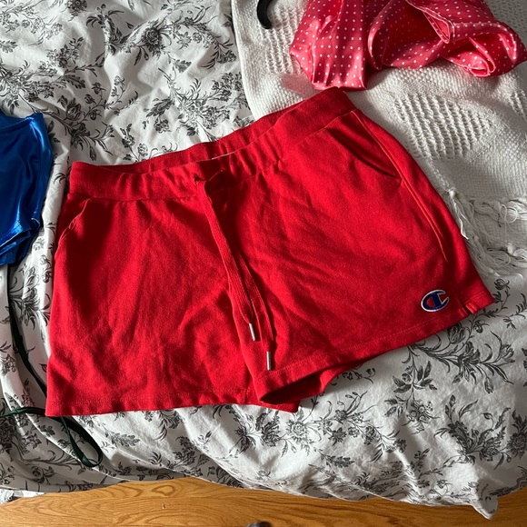 Champion shorts - Picture 2 of 5